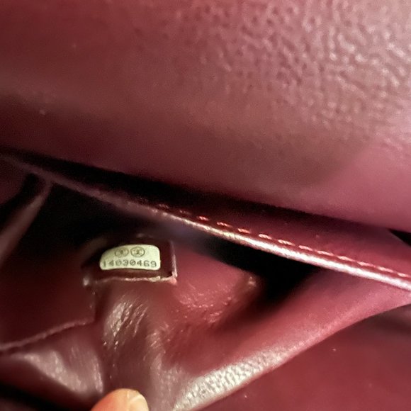 SOLD! Chanel Lamskin - Medium - Picture 2 of 2